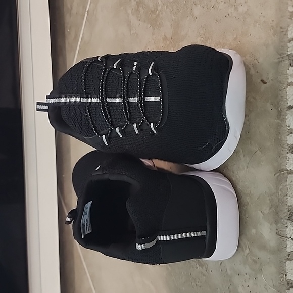 Black Sneakers - Picture 3 of 3